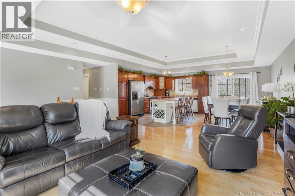 48 PETERS DRIVE - 11