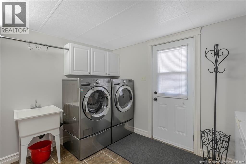 48 PETERS DRIVE - 41