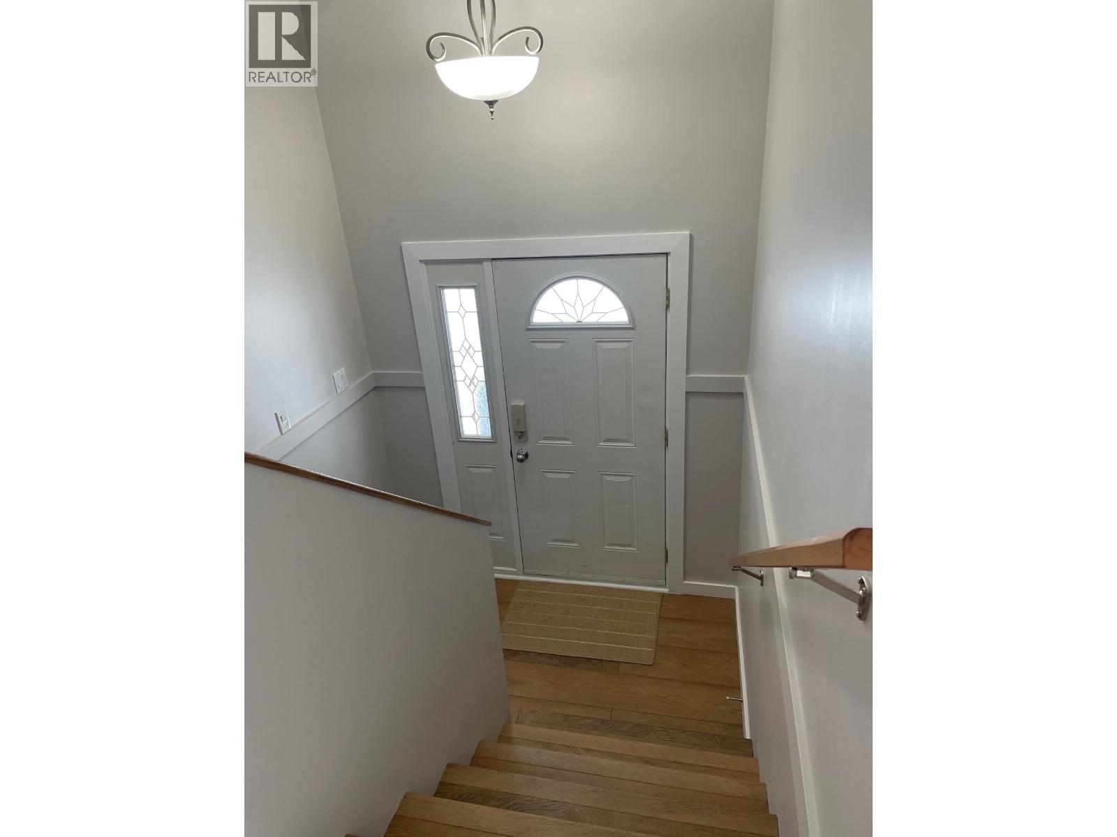 3924 E 53 AVENUE, Fort Nelson