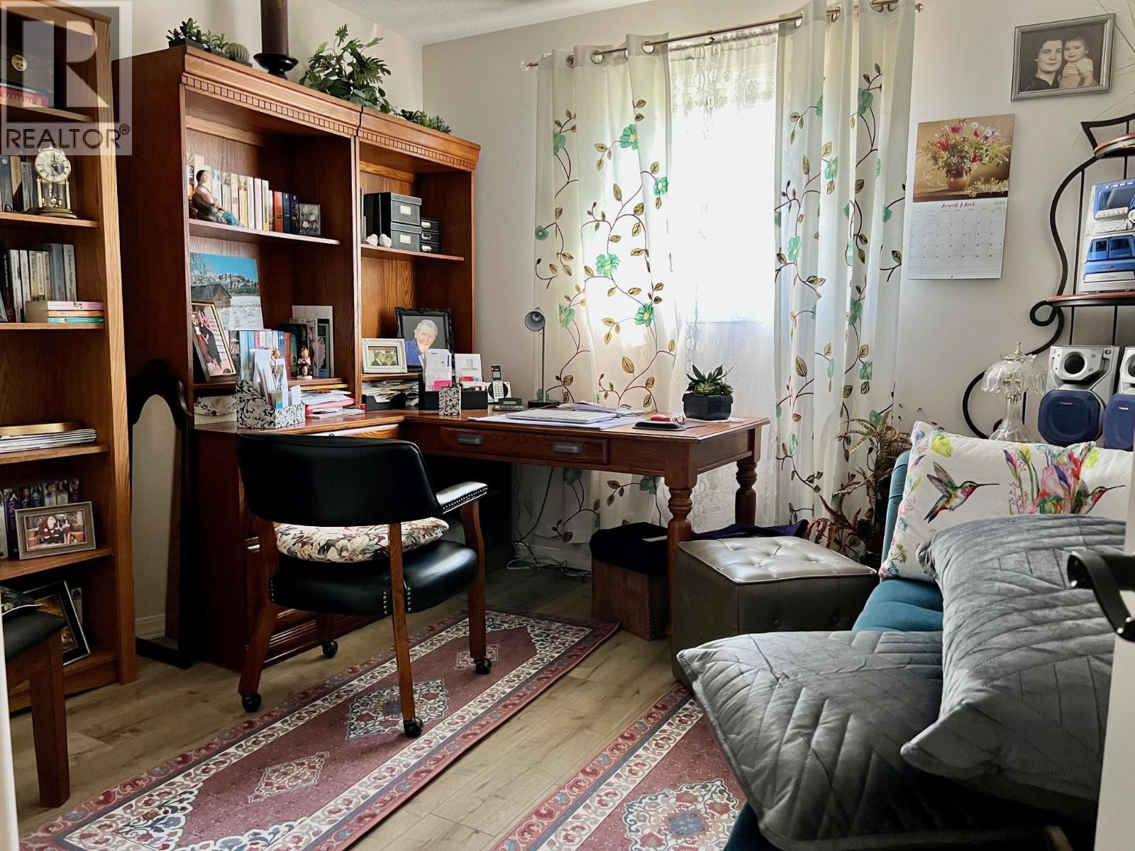 515F 20TH AVENUE S - 28