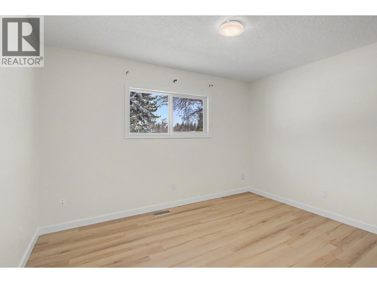 5977 SIMON FRASER AVENUE, Prince George