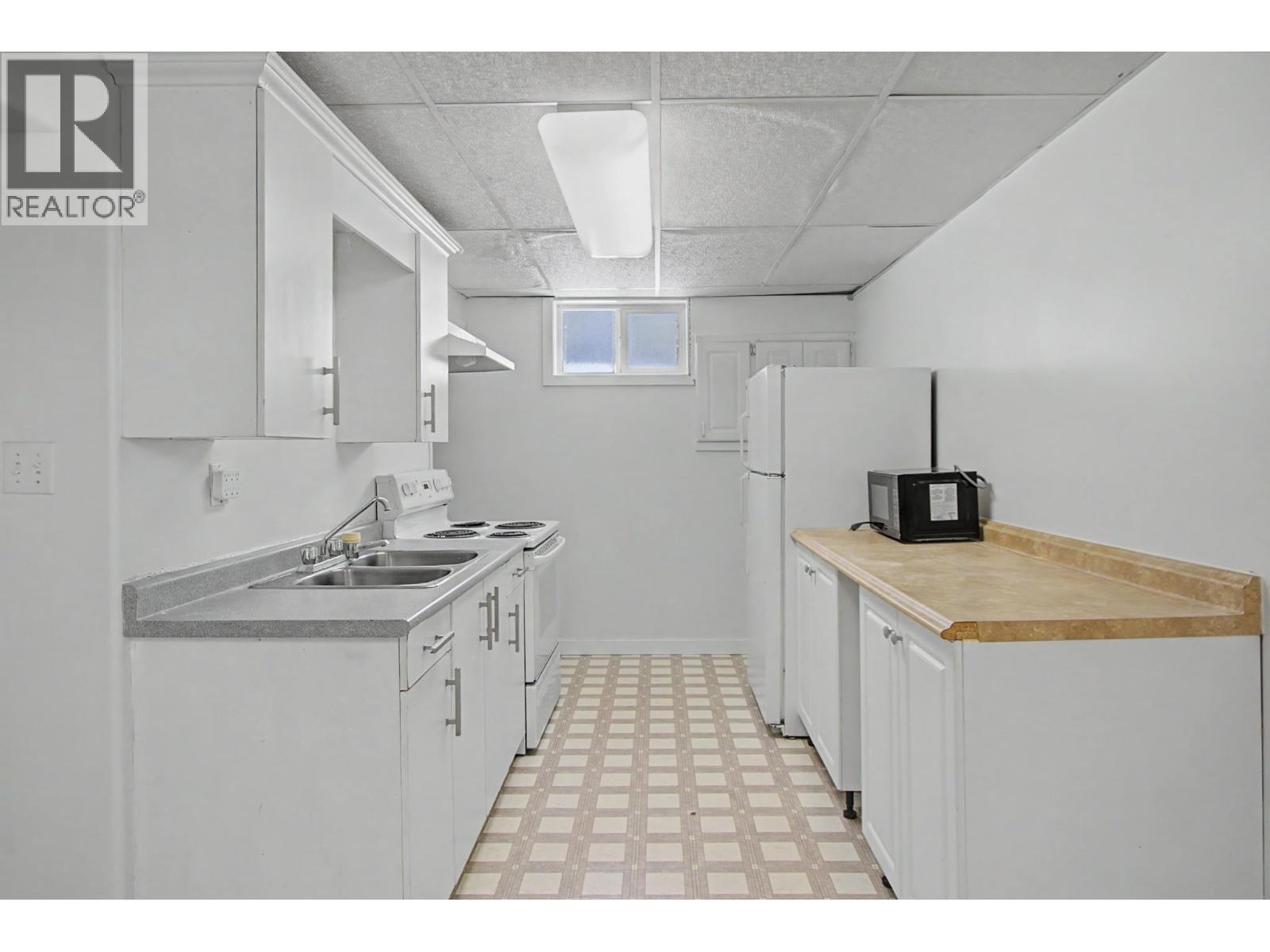 5977 SIMON FRASER AVENUE, Prince George