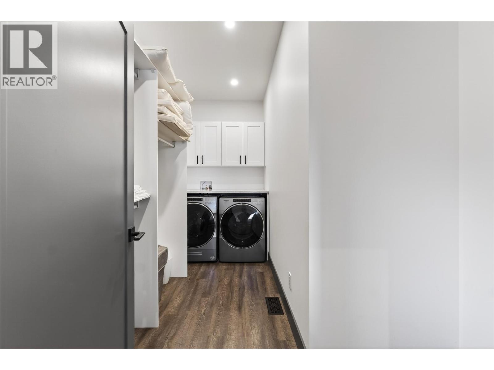 3216 Eagle Bay Road, Eagle Bay