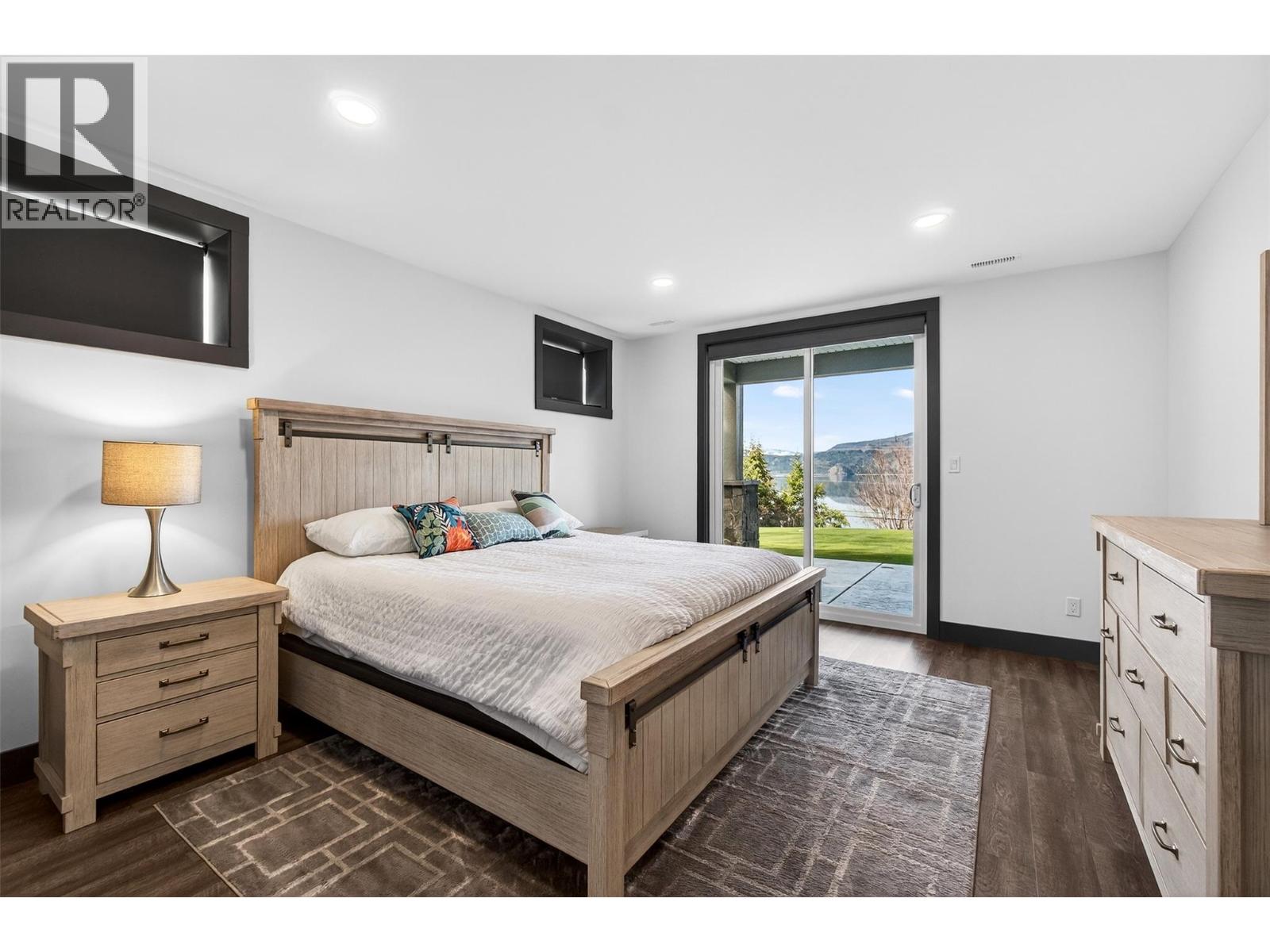 3216 Eagle Bay Road, Eagle Bay