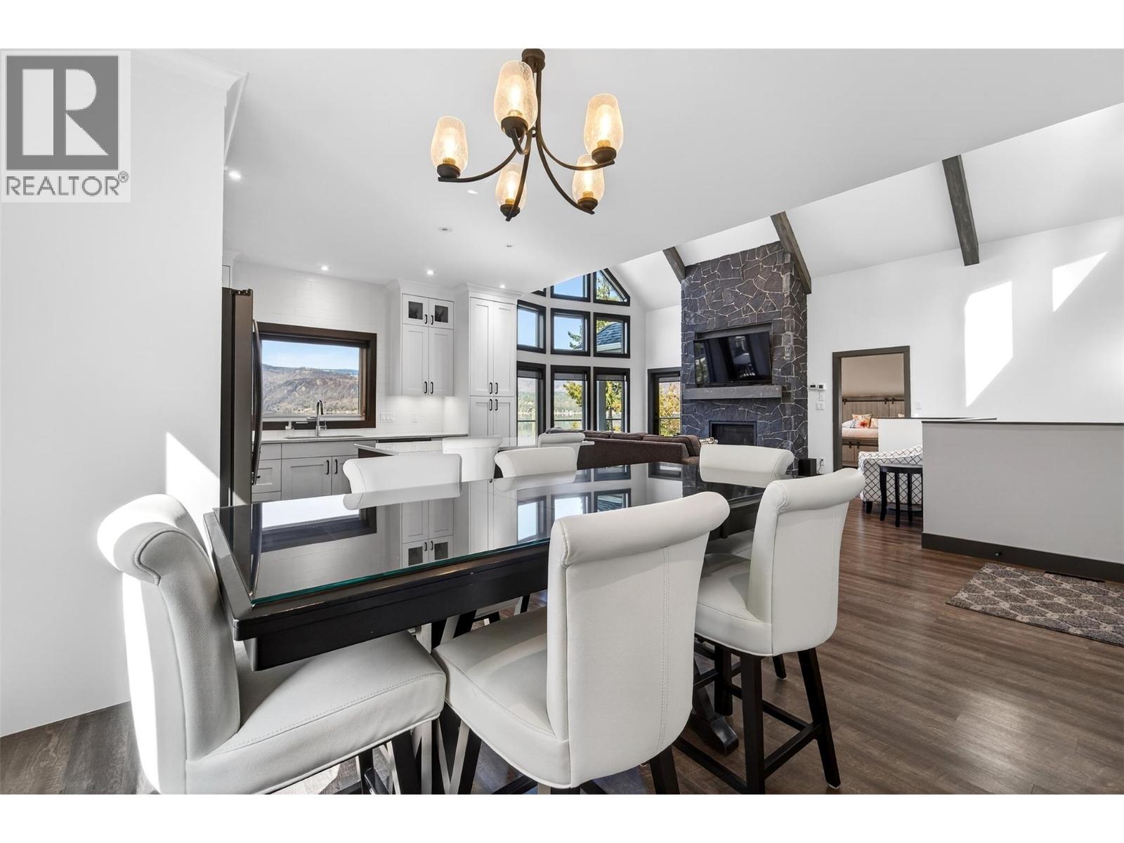 3216 Eagle Bay Road, Eagle Bay