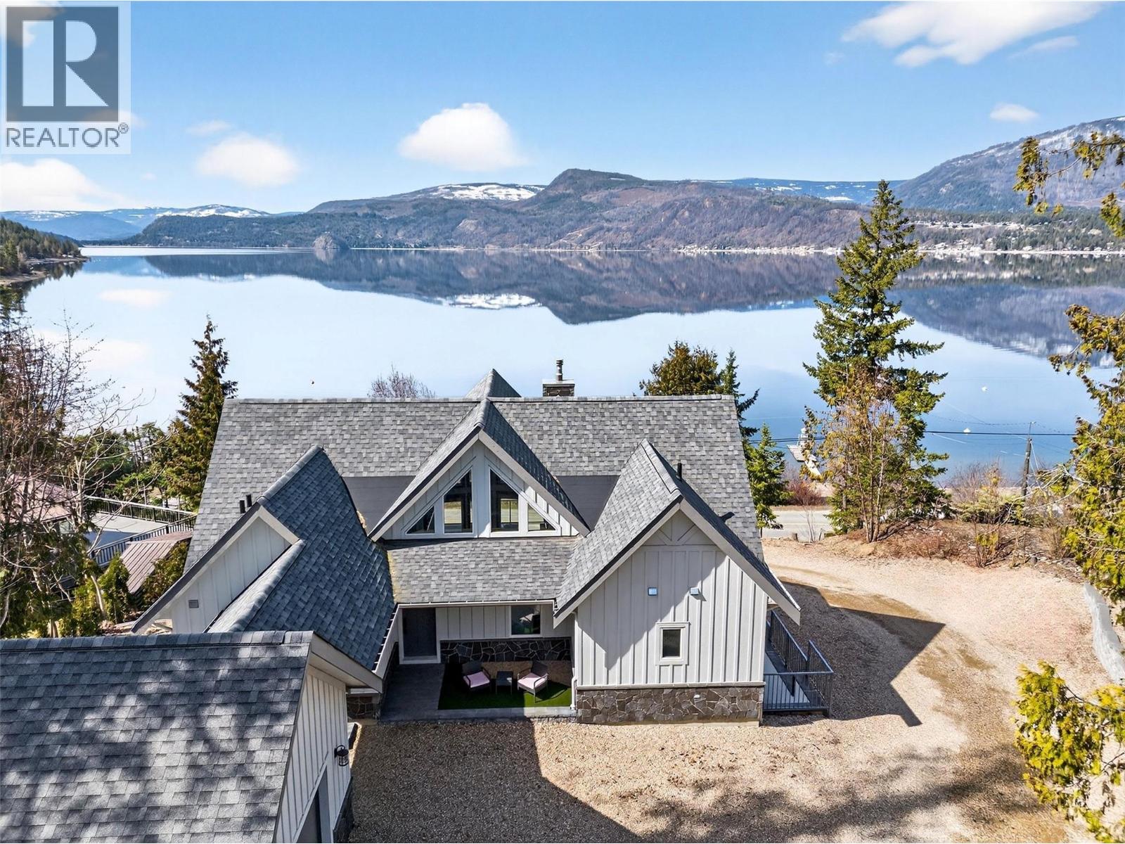 3216 Eagle Bay Road, Eagle Bay