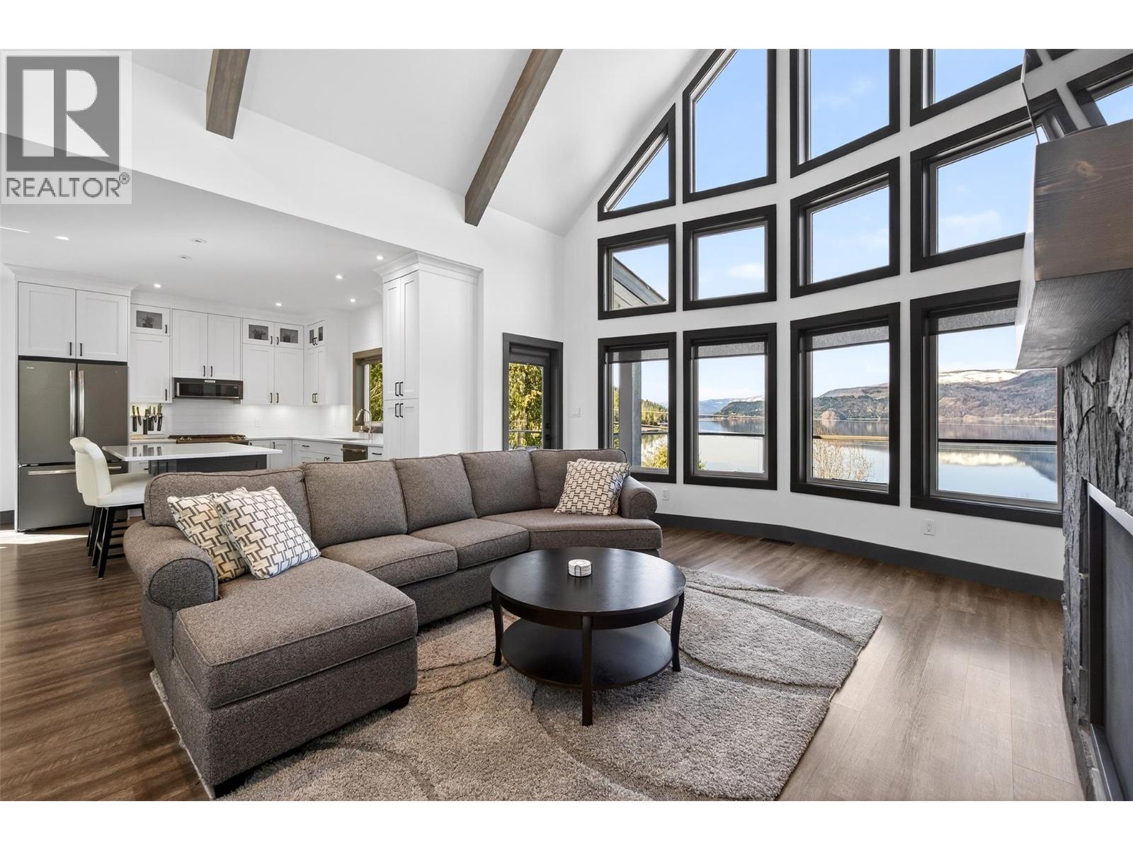 3216 Eagle Bay Road, Eagle Bay