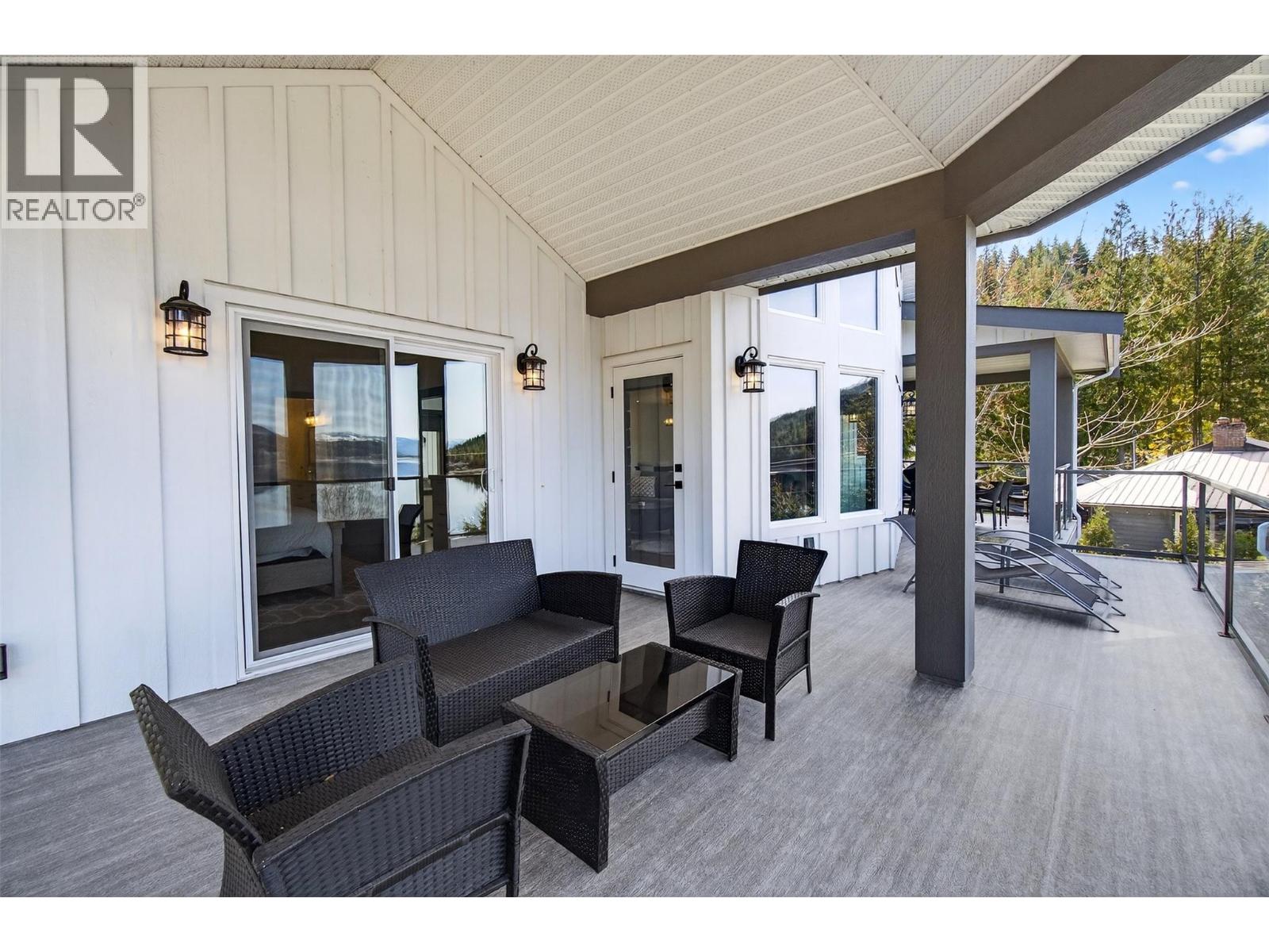 3216 Eagle Bay Road, Eagle Bay