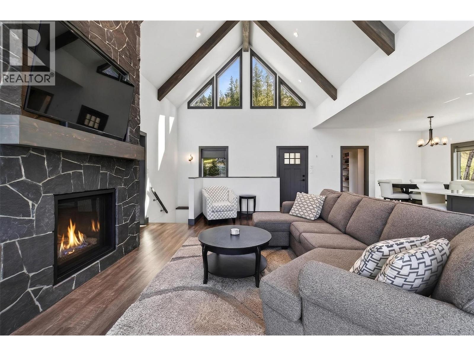 3216 Eagle Bay Road, Eagle Bay