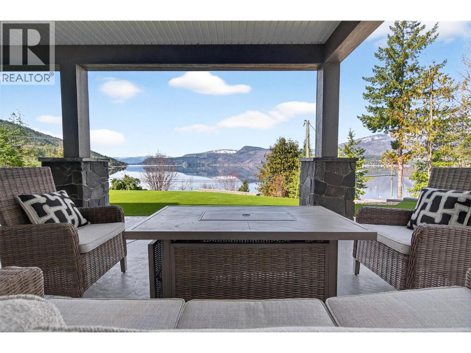 3216 Eagle Bay Road, Eagle Bay