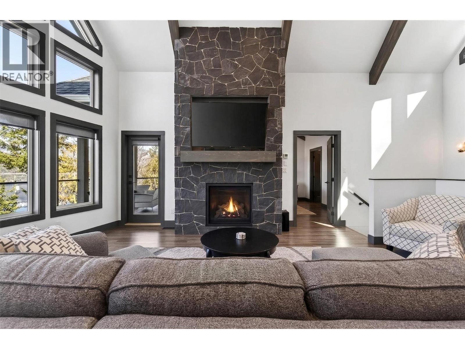 3216 Eagle Bay Road, Eagle Bay