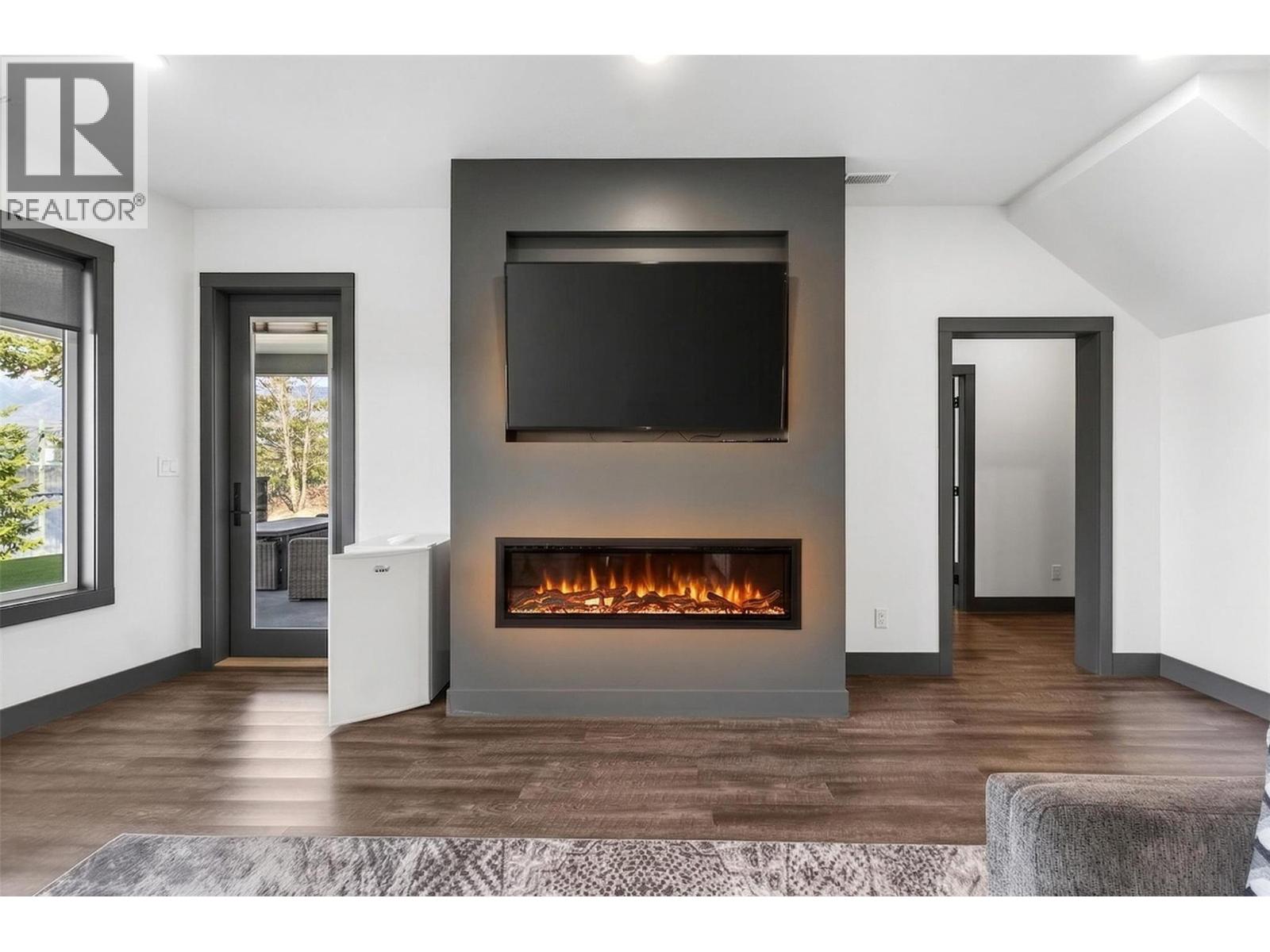 3216 Eagle Bay Road, Eagle Bay