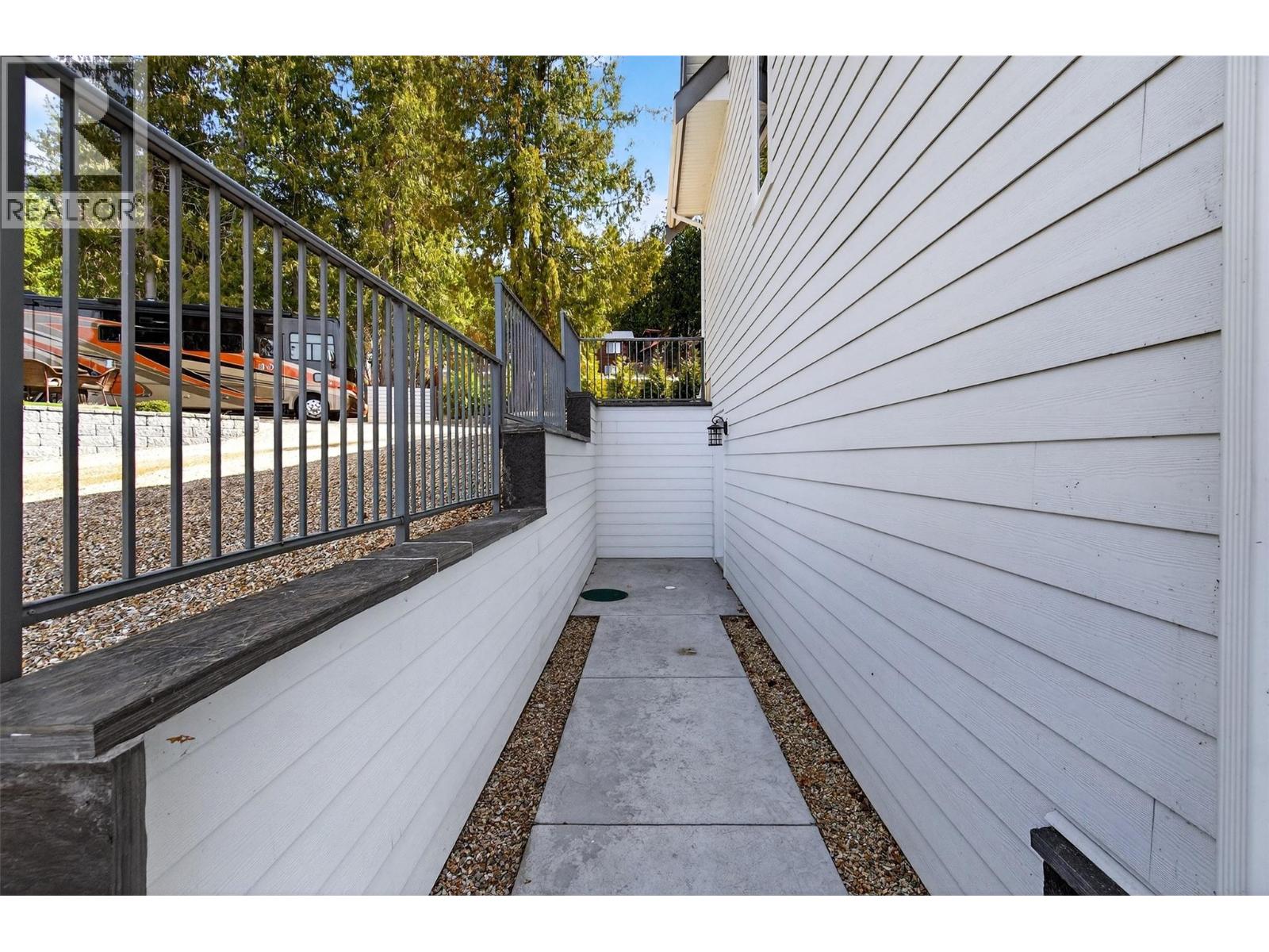 3216 Eagle Bay Road - 69