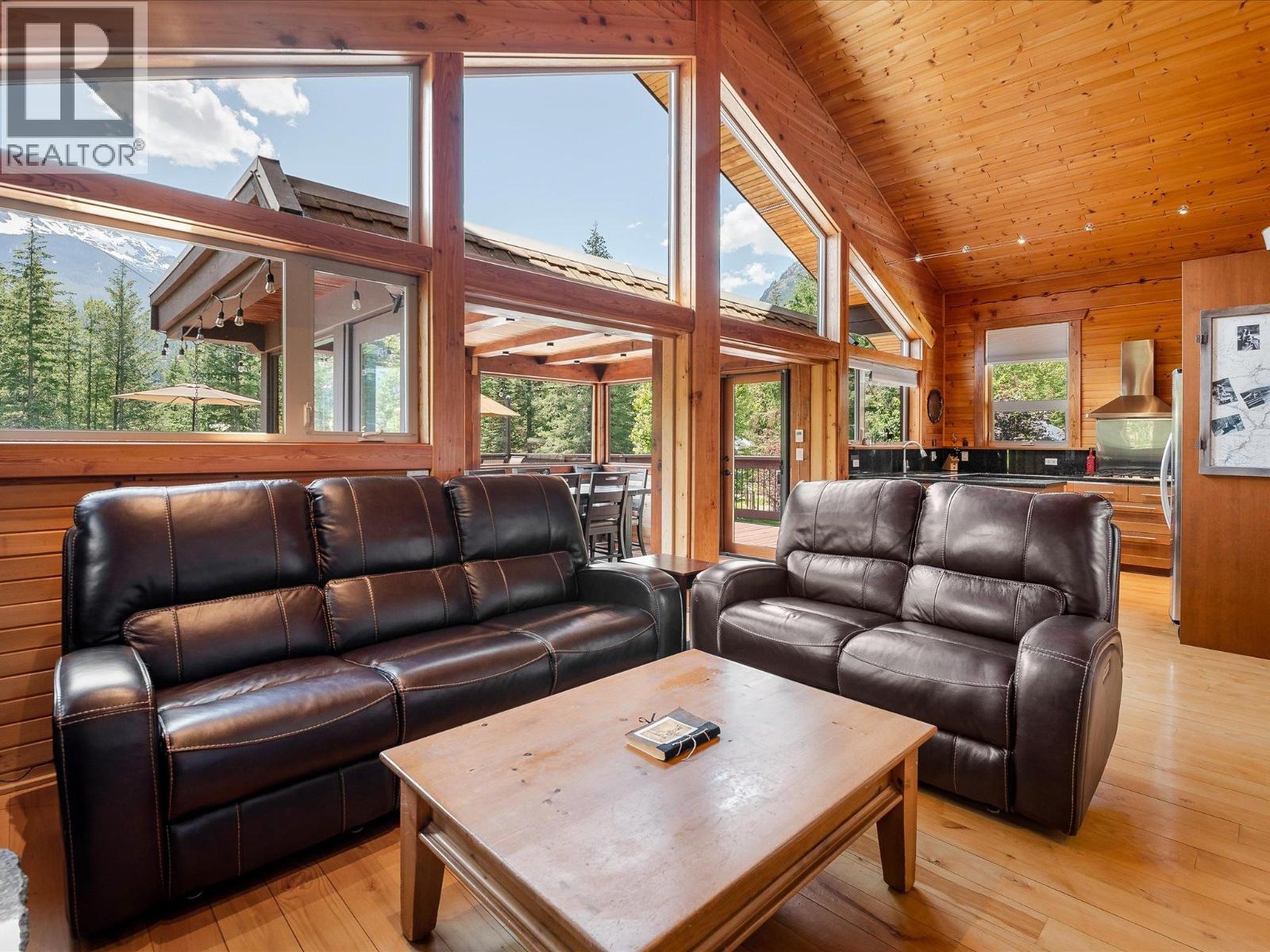 1470 FRASER ROAD, Pemberton — photo 3
