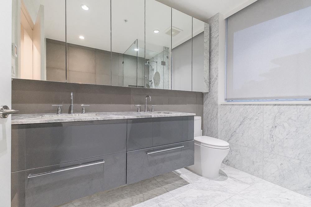 604 1500 MARTIN STREET, White Rock