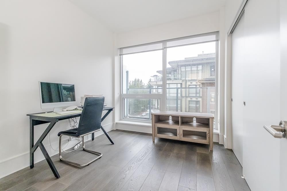 604 1500 MARTIN STREET, White Rock