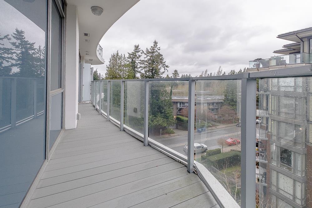 604 1500 MARTIN STREET, White Rock