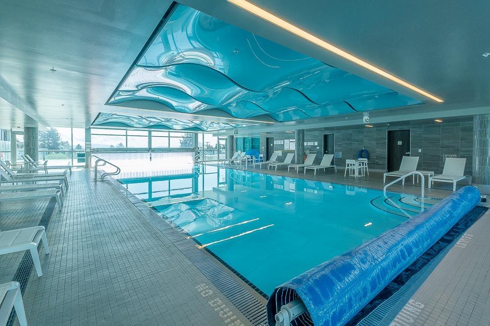 604 1500 MARTIN STREET, White Rock