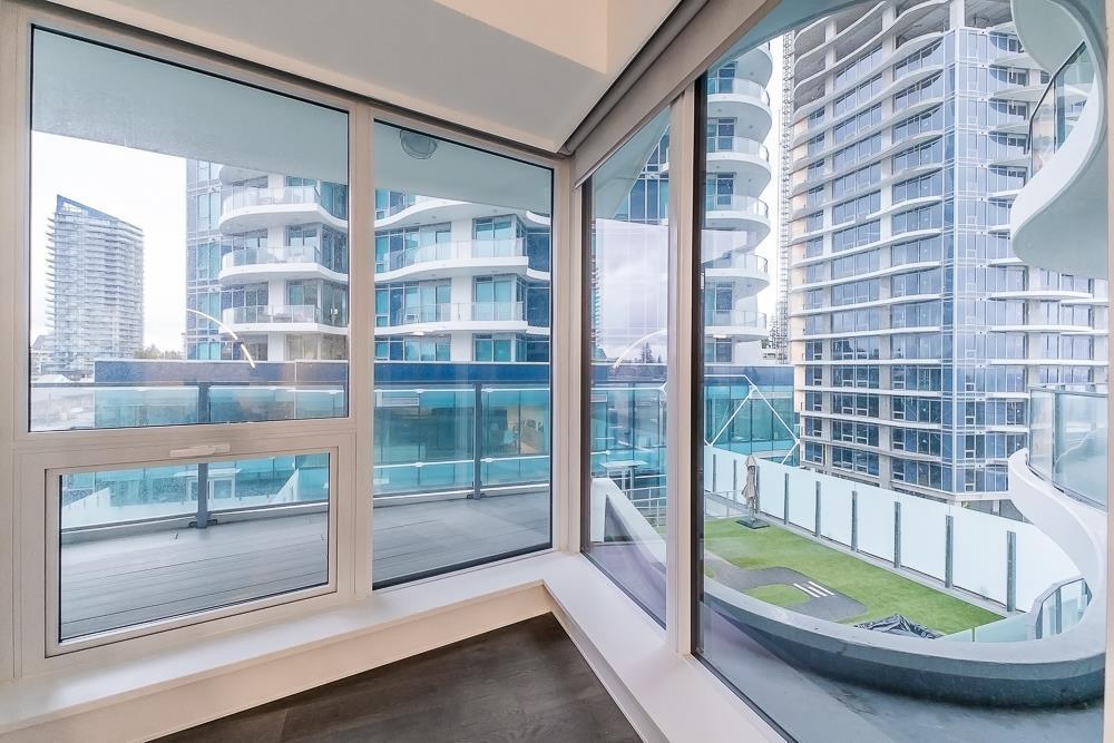 604 1500 MARTIN STREET, White Rock