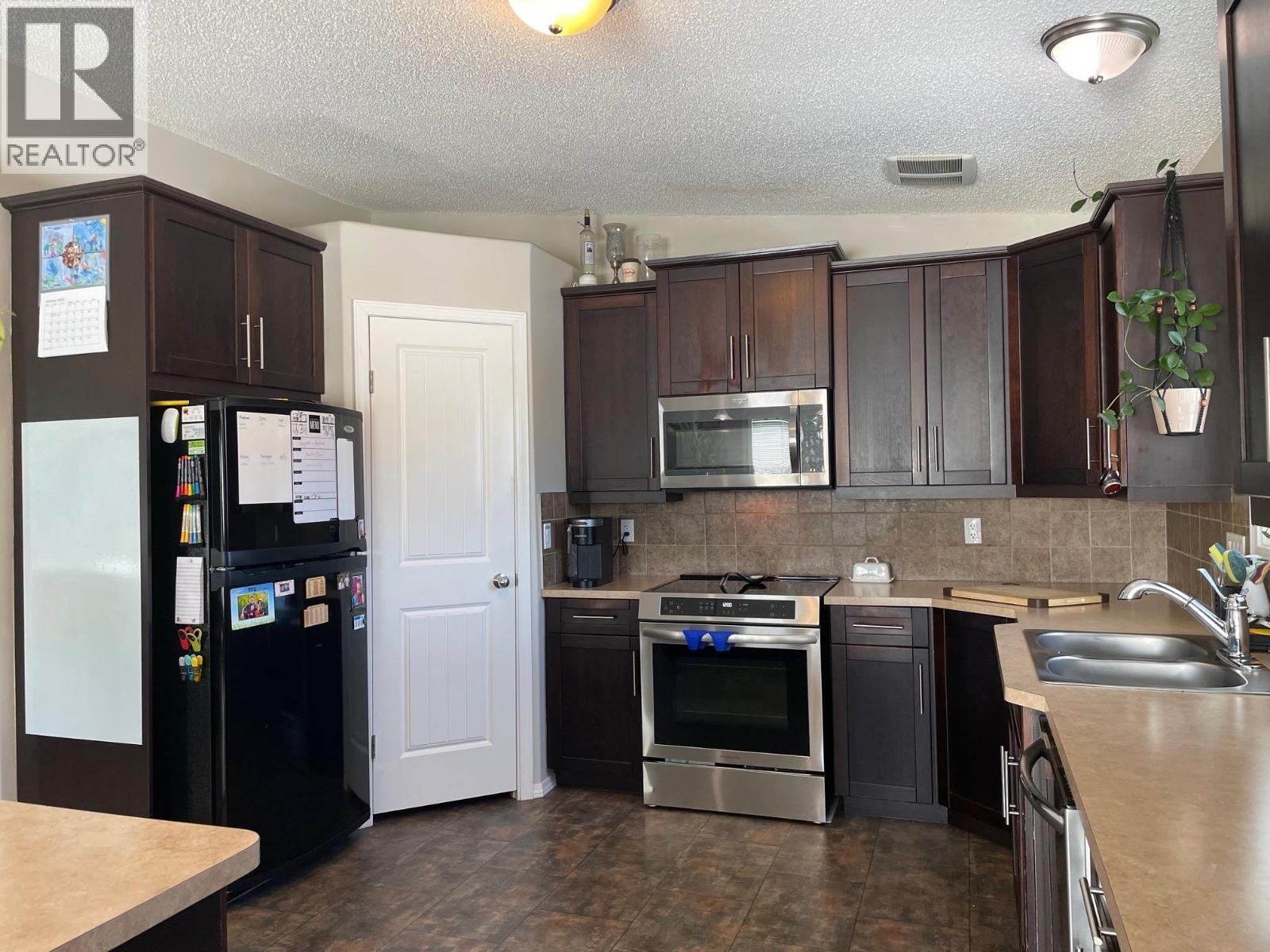 34 PEBBLE DRIVE, Fort Nelson