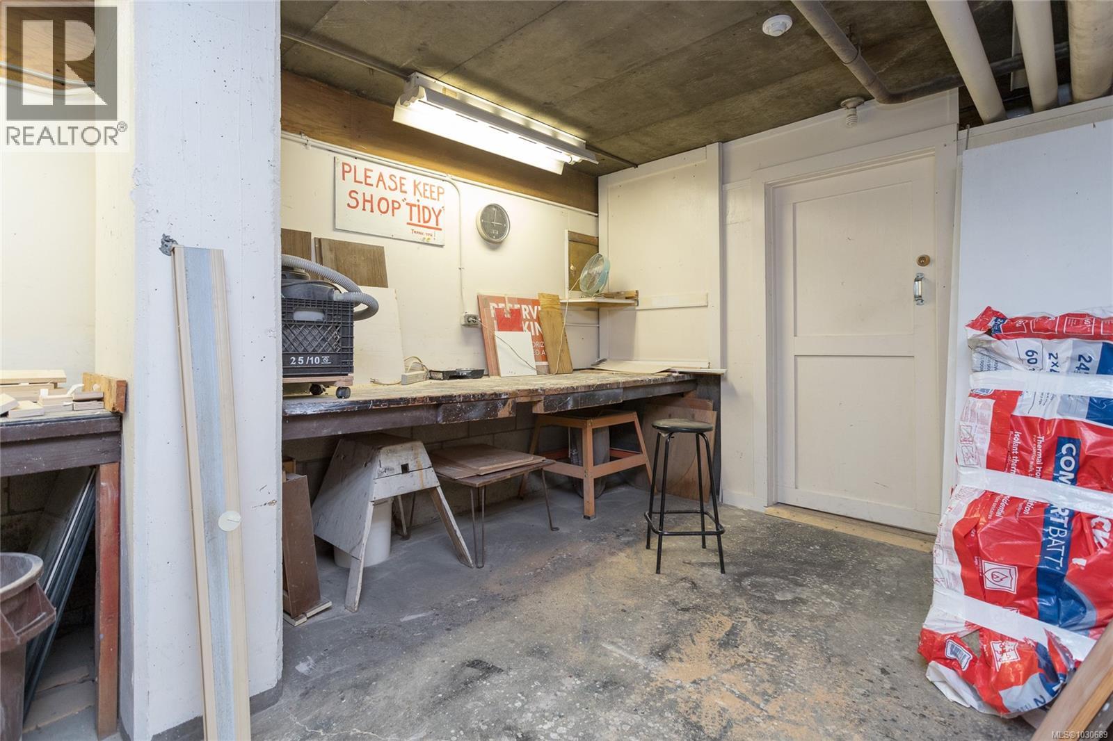 2210 647 Michigan Street, Victoria