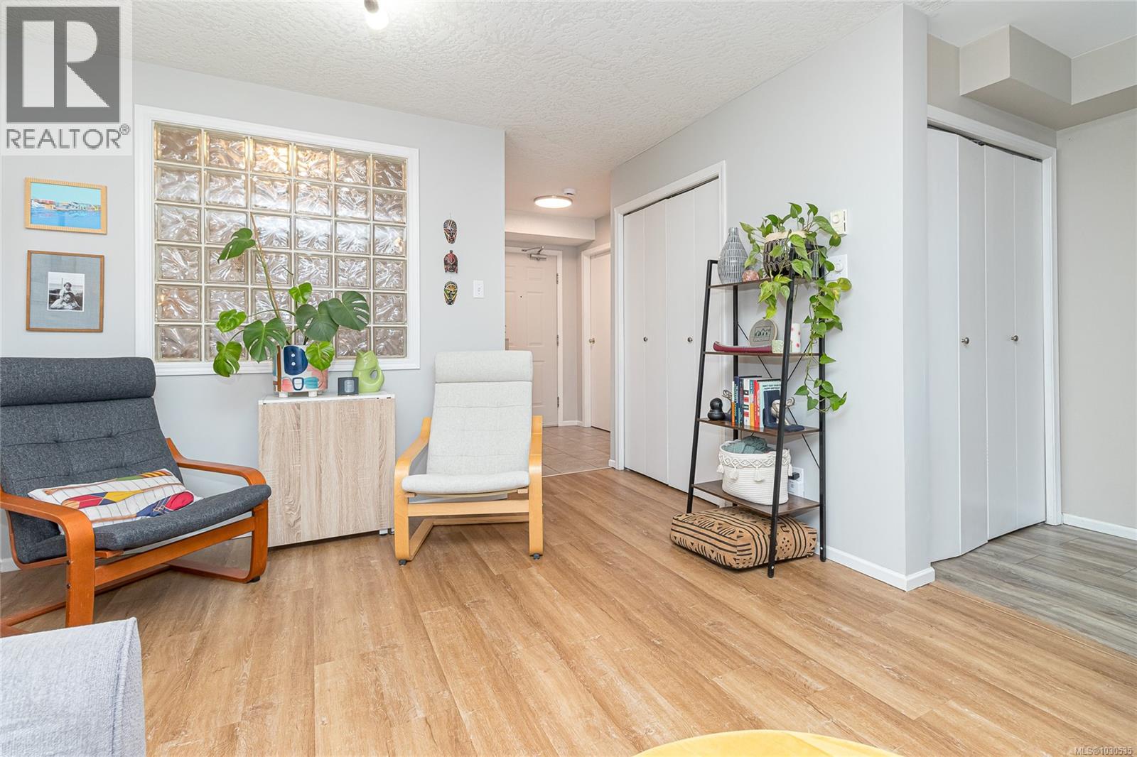 209 545 Manchester Road, Victoria