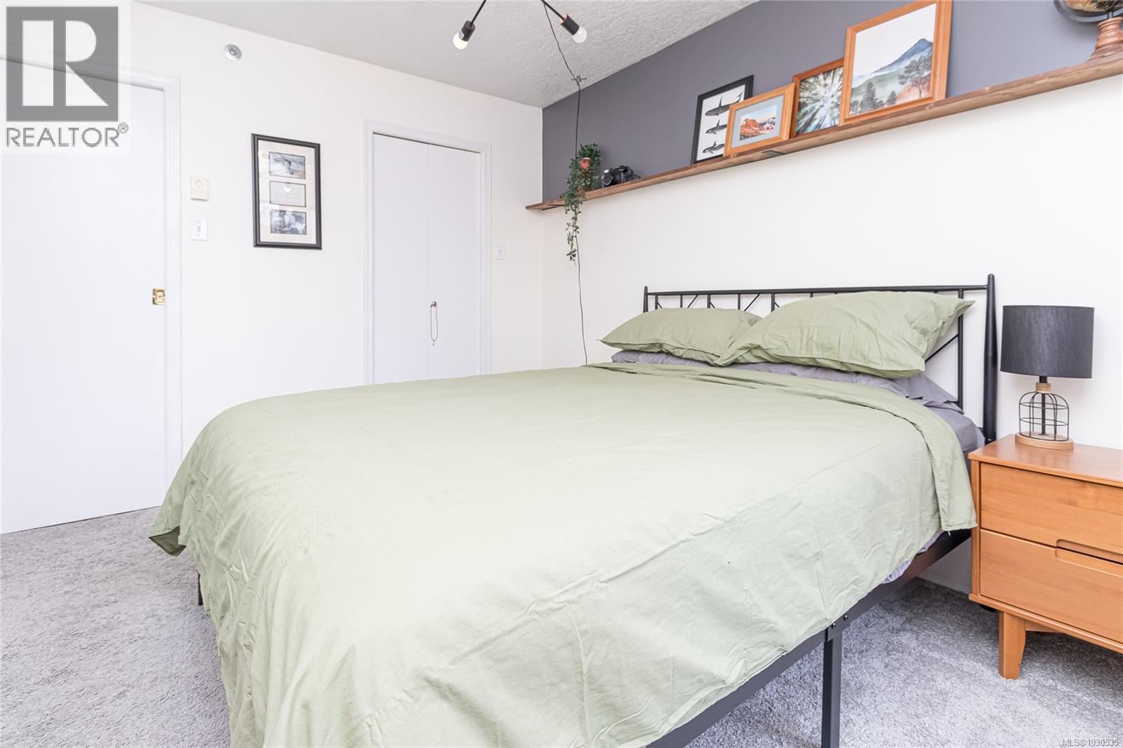 209 545 Manchester Road, Victoria