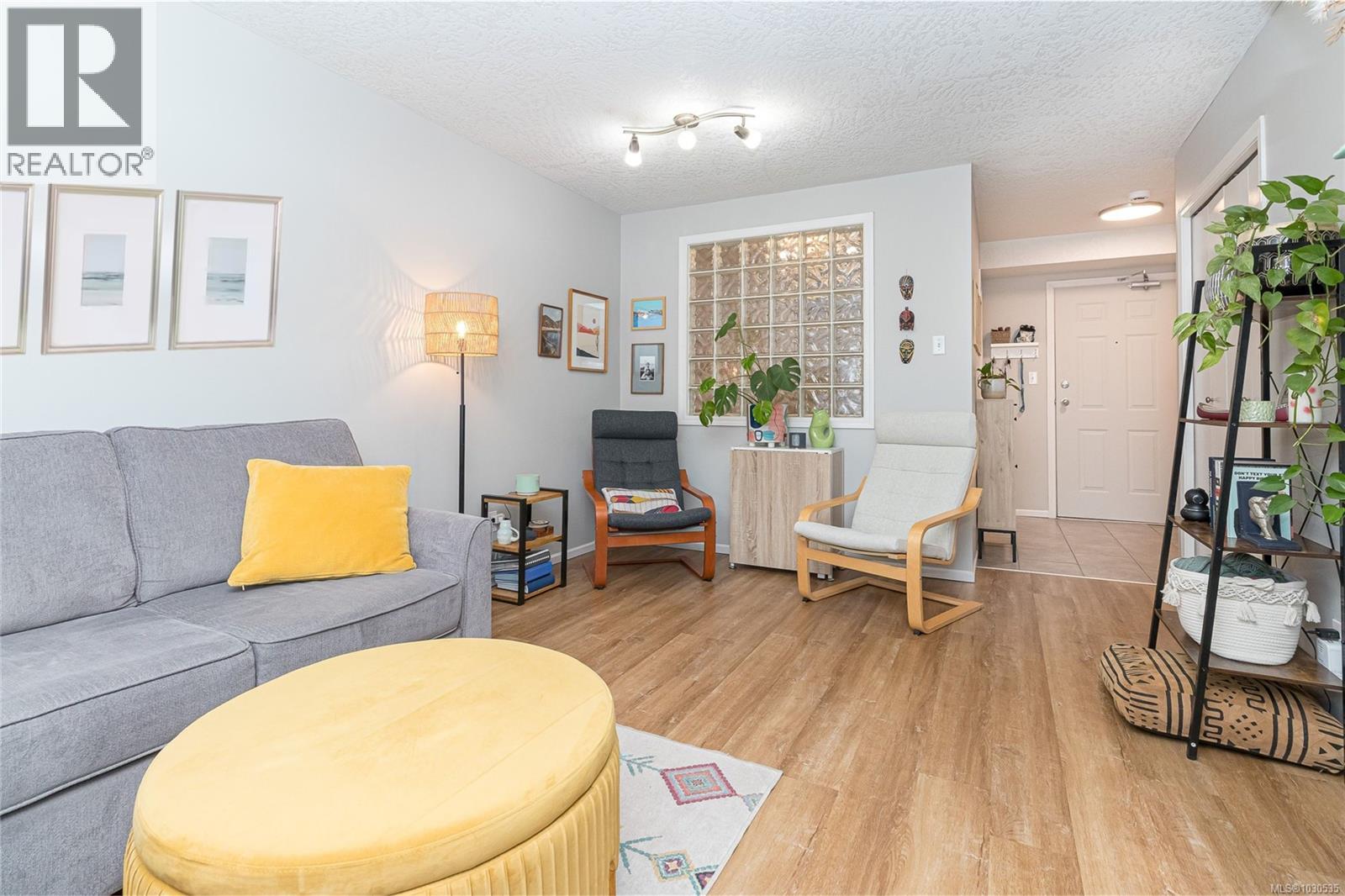 209 545 Manchester Road, Victoria