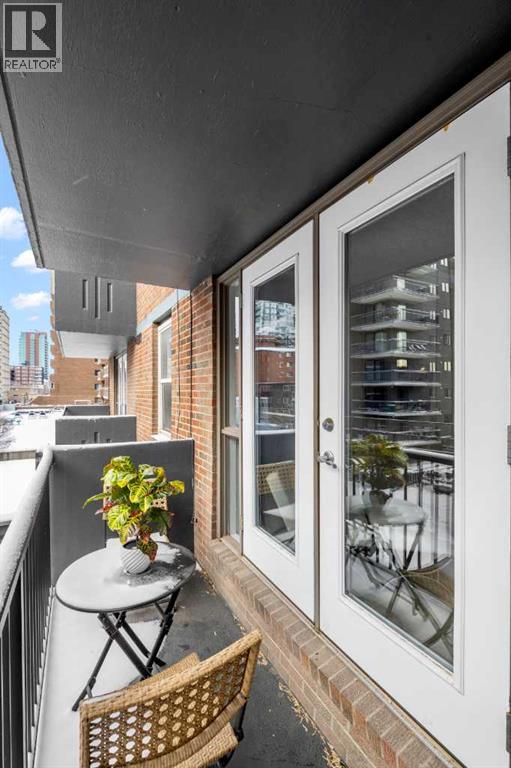 #301 605 14 AVENUE SW - 14