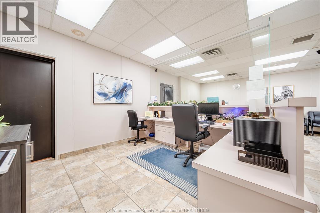 1100 OUELLETTE AVENUE, Windsor, Ontario, N8X1J6 — Photo 25