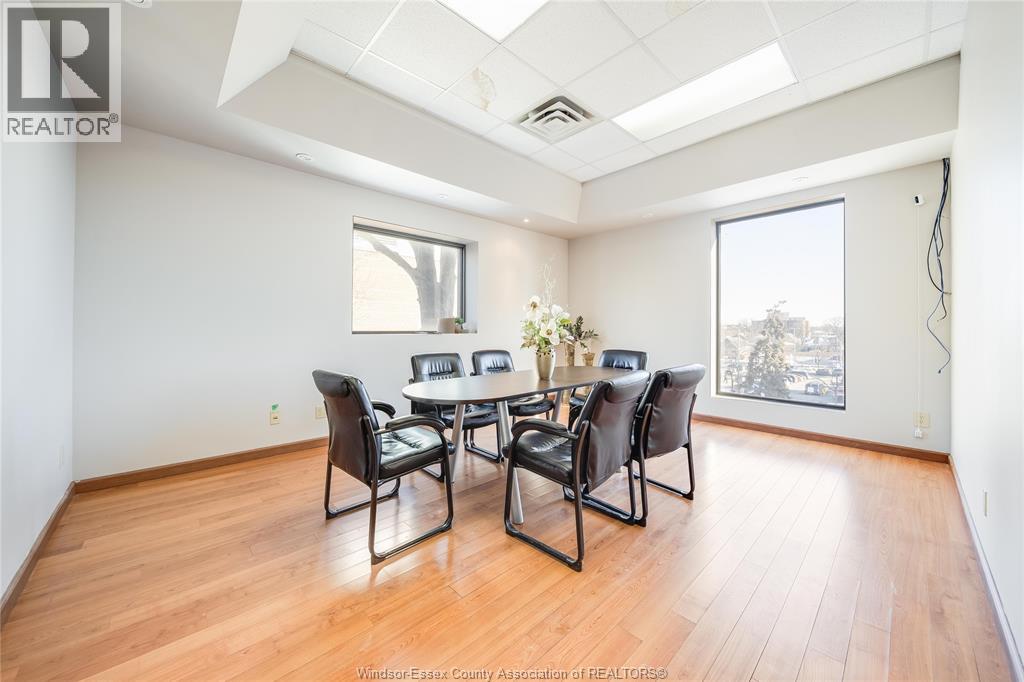 1100 OUELLETTE AVENUE, Windsor, Ontario, N8X1J6 — Photo 36