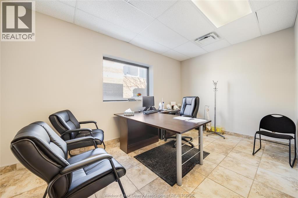 1100 OUELLETTE AVENUE, Windsor, Ontario, N8X1J6 — Photo 27