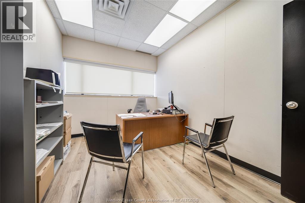 1100 OUELLETTE AVENUE, Windsor, Ontario, N8X1J6 — Photo 28