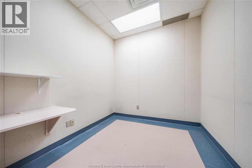 1100 OUELLETTE AVENUE, Windsor, Ontario, N8X1J6 — Photo 33