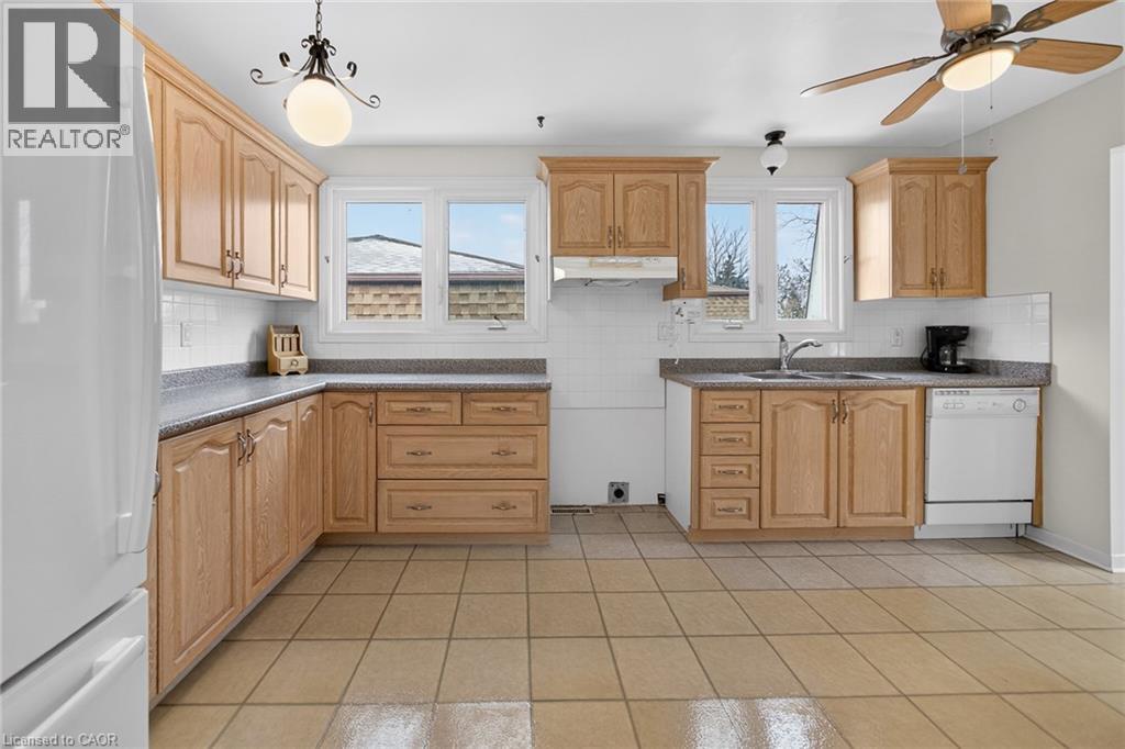 305 PINEGROVE Road, Oakville, Ontario, L6K3P8 — Photo 21