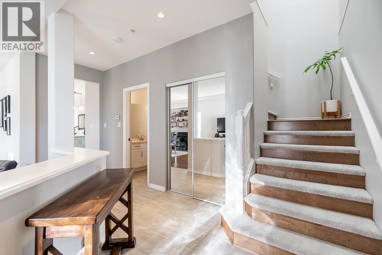 9 998 RIVERSIDE DRIVE, Port Coquitlam