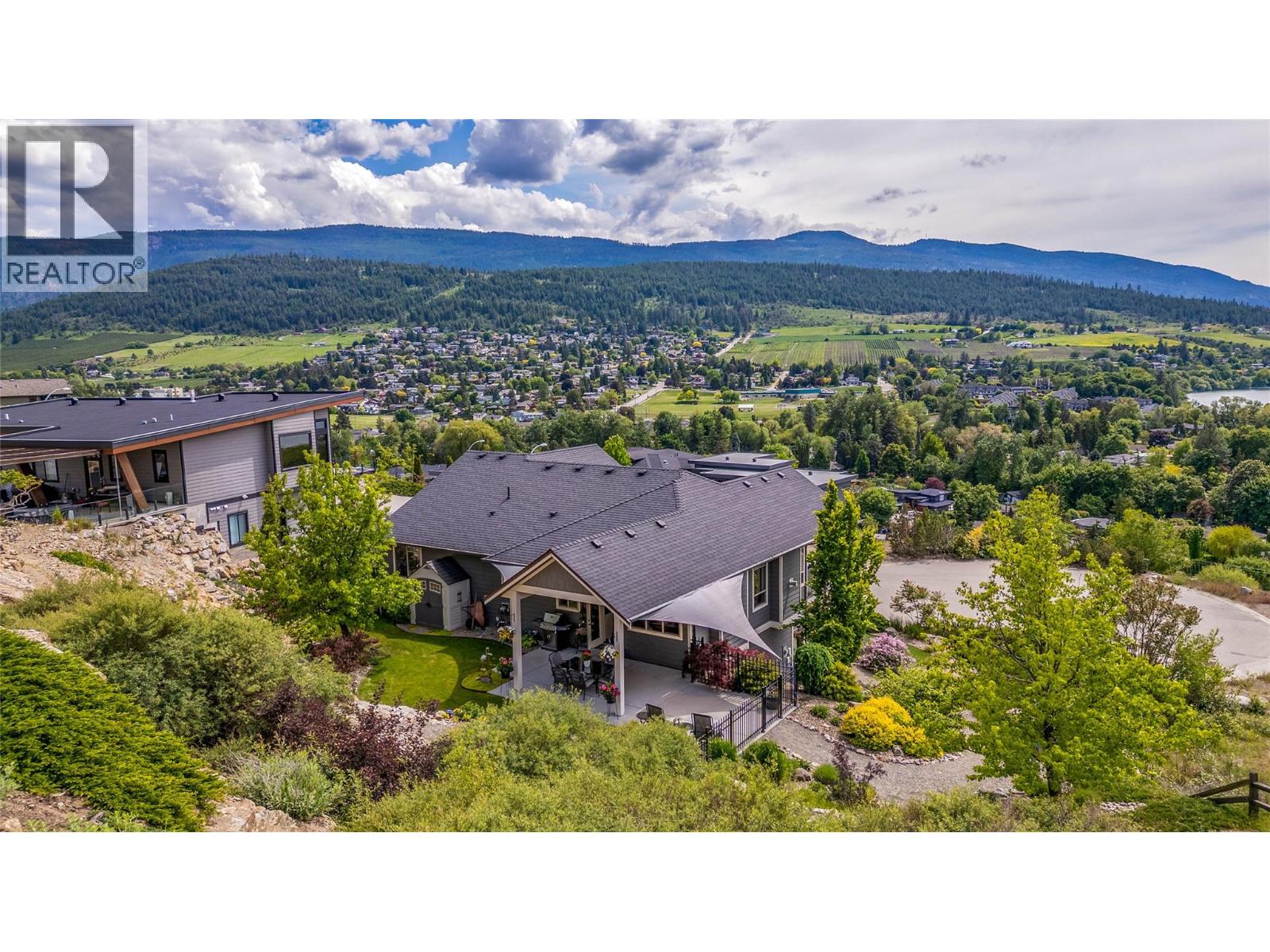 8780 Braeburn Drive, Coldstream