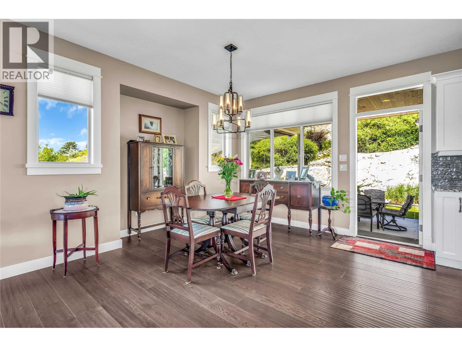 8780 Braeburn Drive, Coldstream