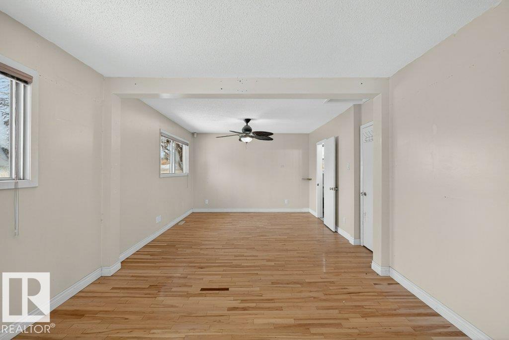 10316 42 ST E NW - 35