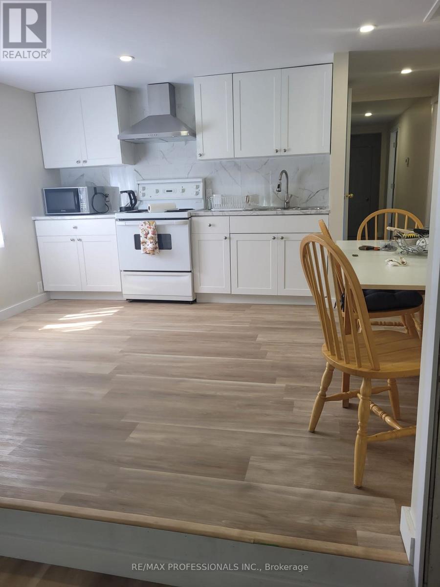 39 BECK STREET - 9