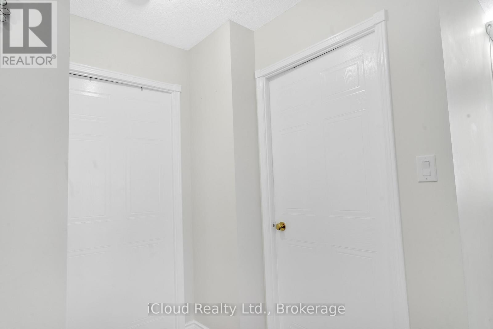 #903 135 HILLCREST AVENUE - 15