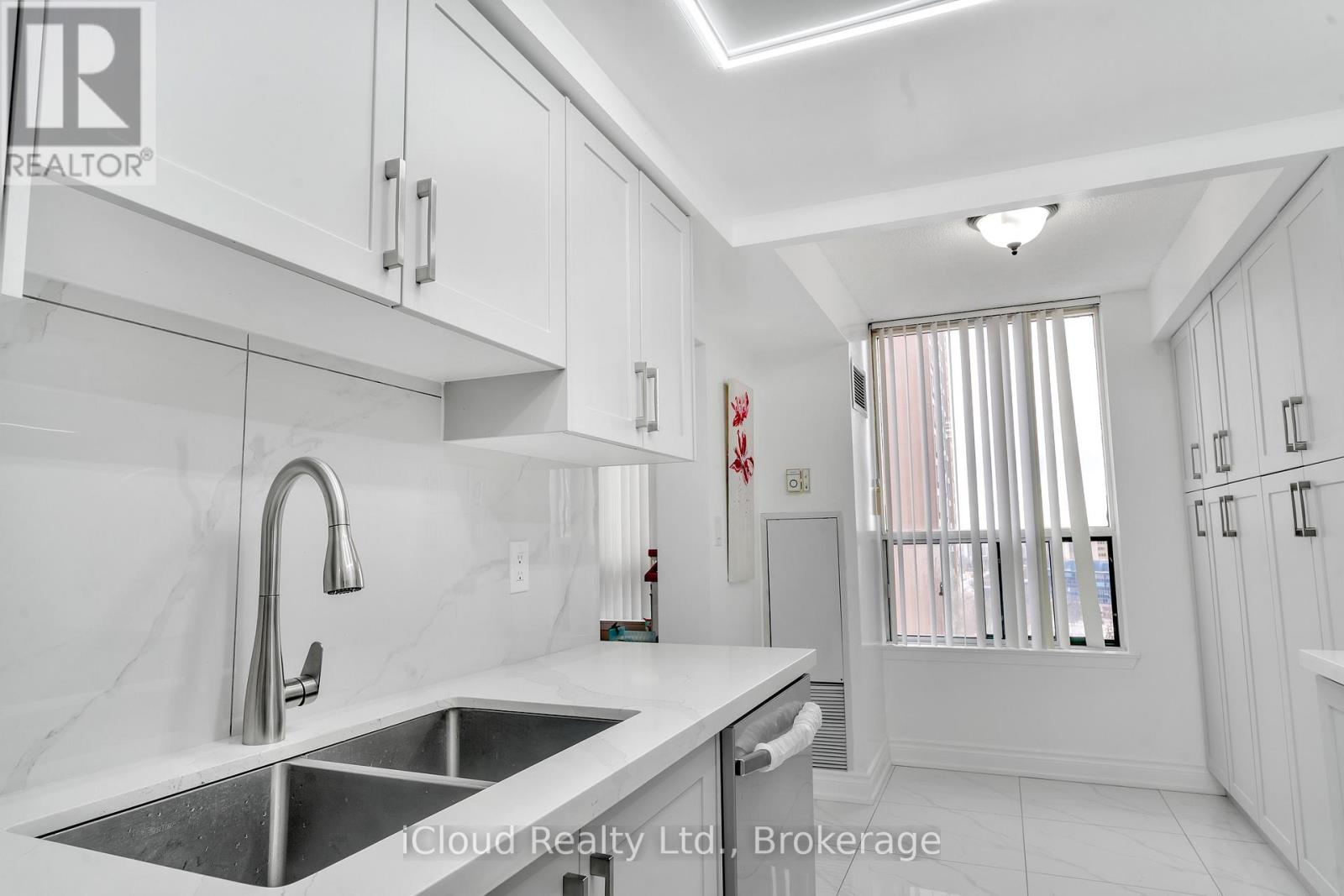 #903 135 HILLCREST AVENUE - 20