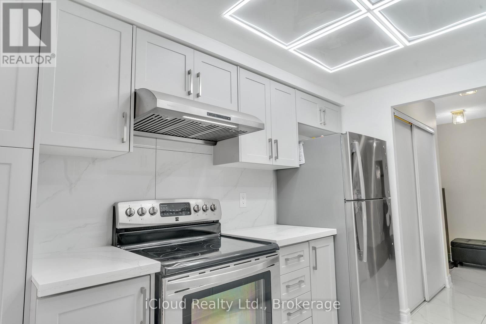 #903 135 HILLCREST AVENUE - 22