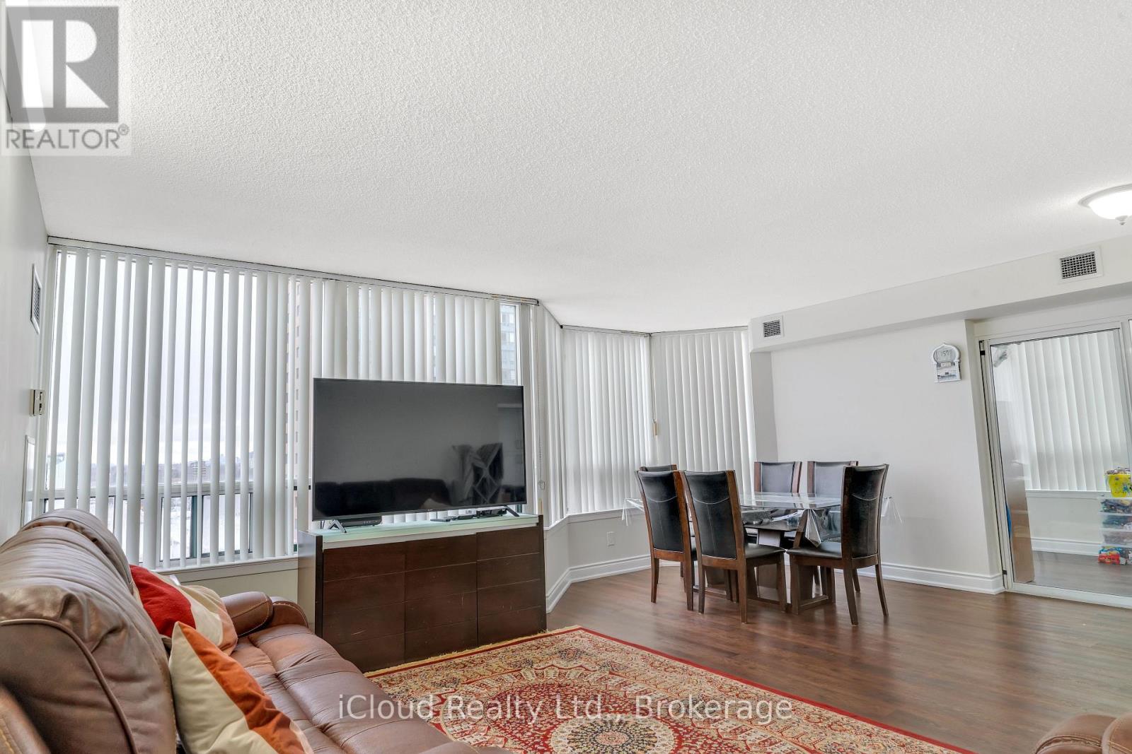 #903 135 HILLCREST AVENUE - 37