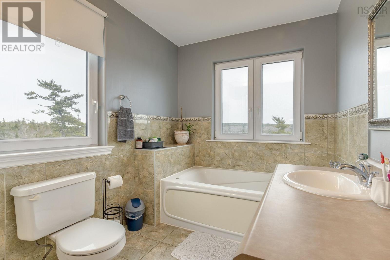 Property 33 of 50 of 31 Limestone Avenue