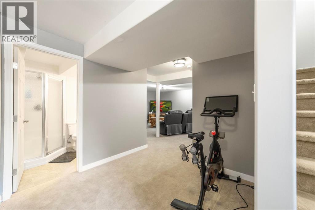 52 ELLIOTT DRIVE - 20