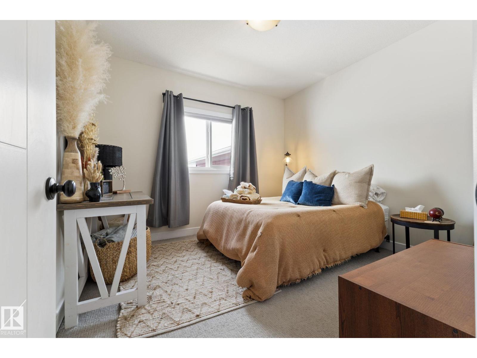 #7 53214 RGE ROAD 13 - 24