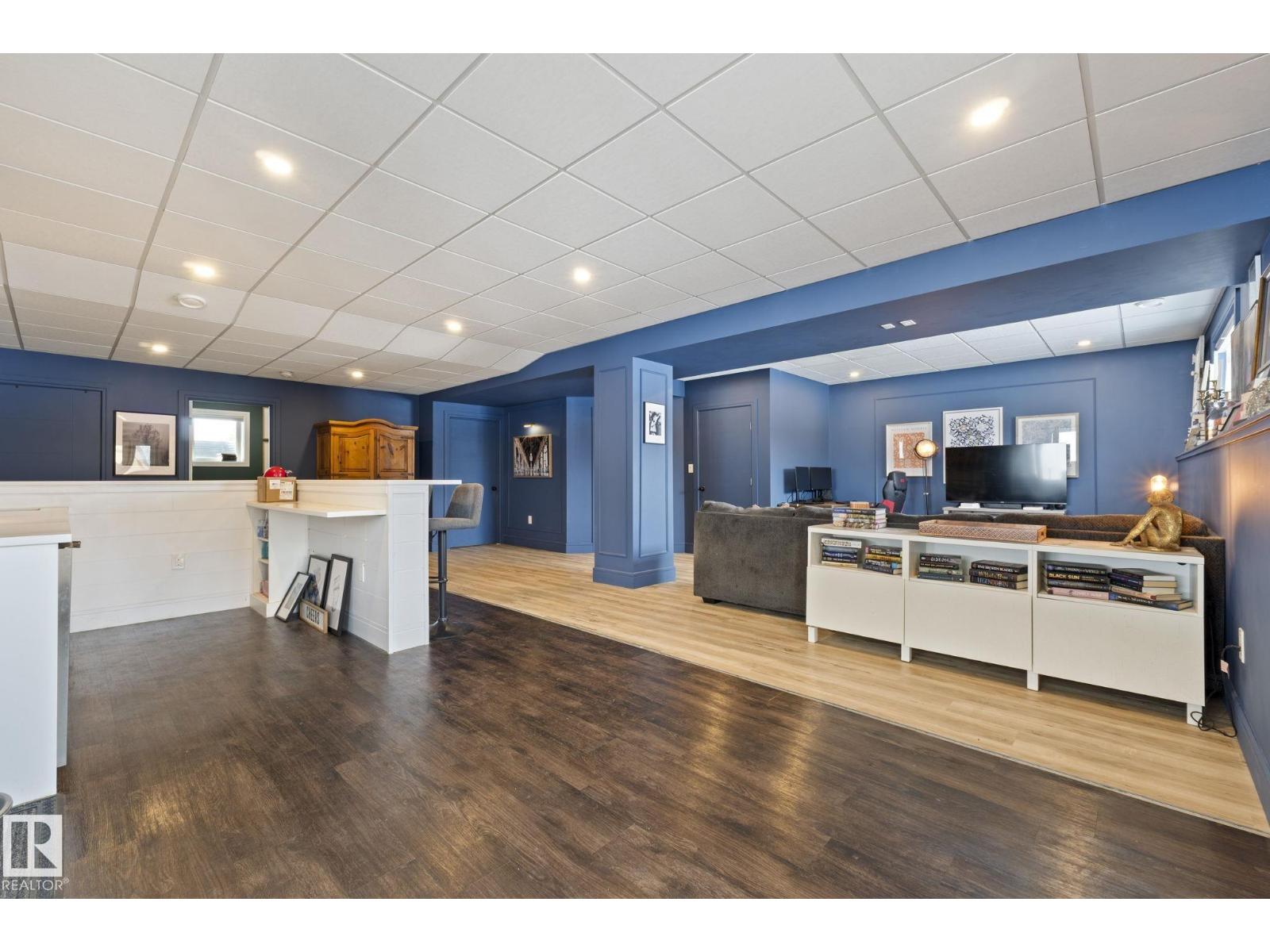 #7 53214 RGE ROAD 13 - 34