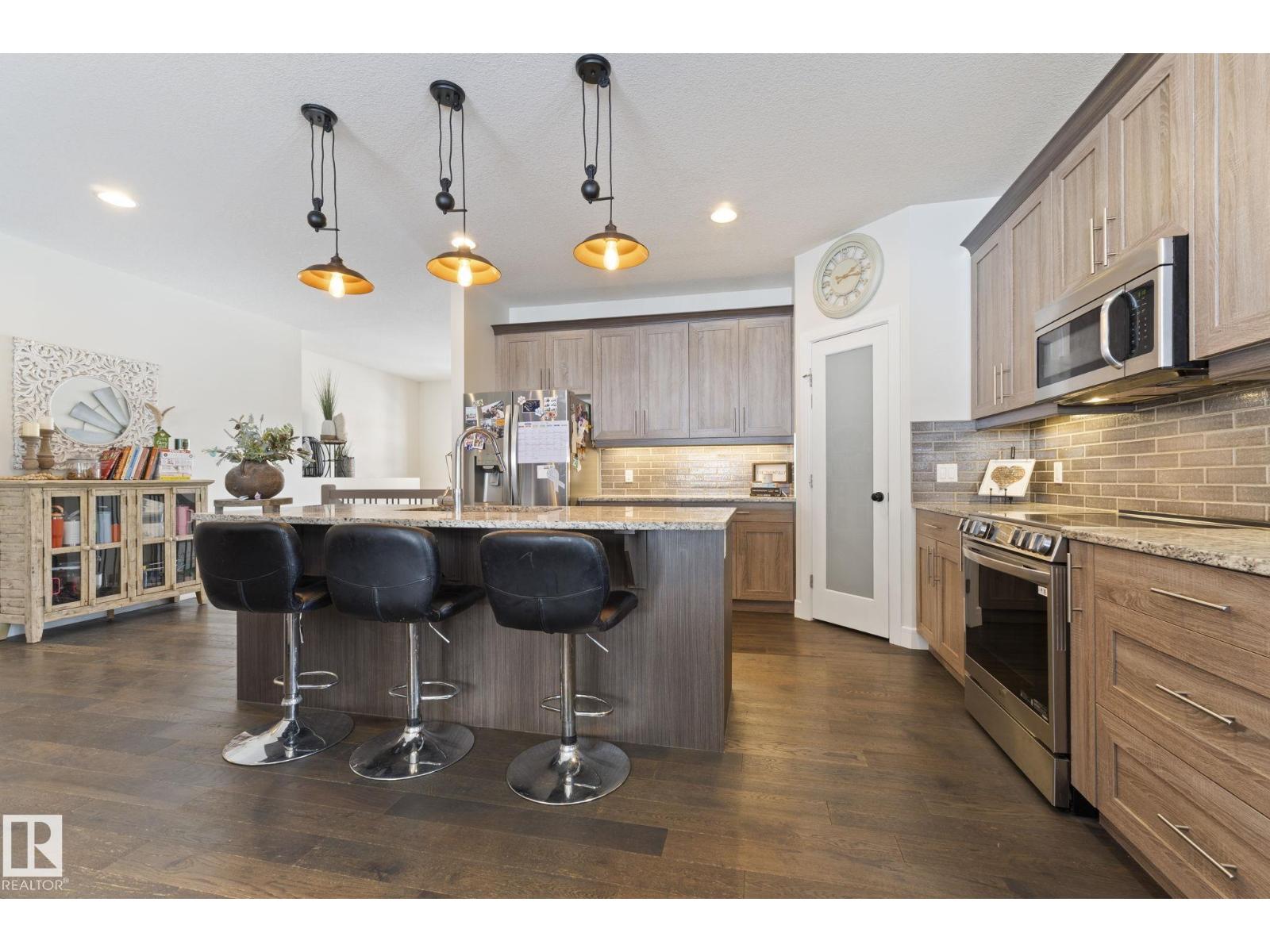 #7 53214 RGE ROAD 13 - 12