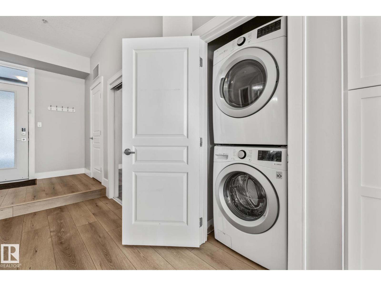 #114 10531 117 ST NW - 16